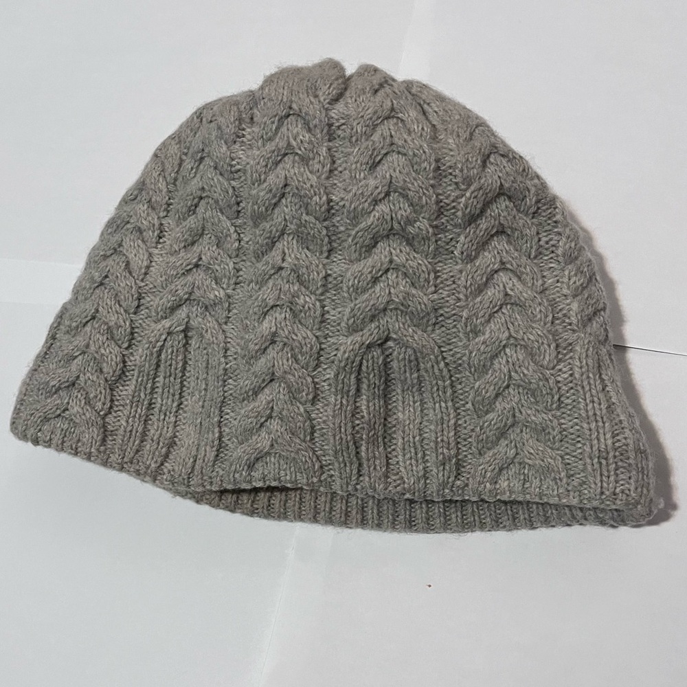 Patagonia Cable Beanie Hat Grey - Picture 2 of 8